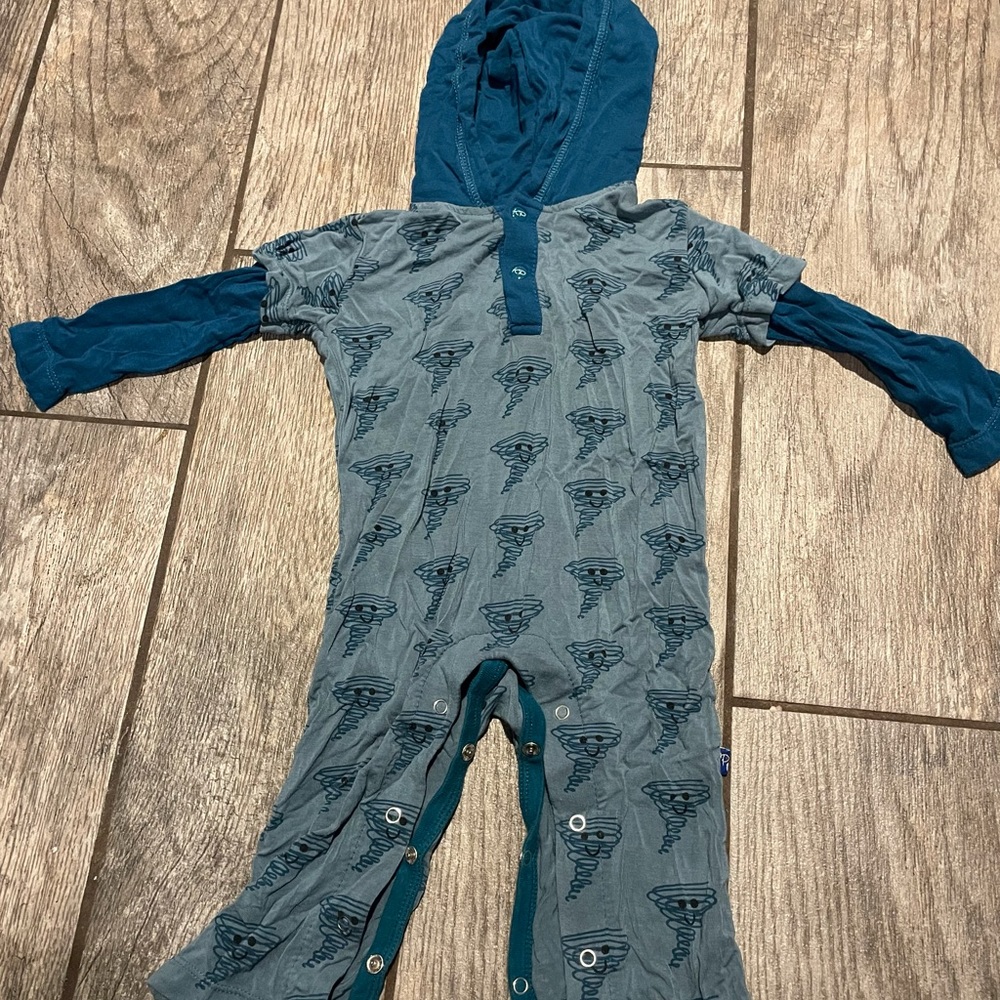 Darling kickee pant hooded outfit